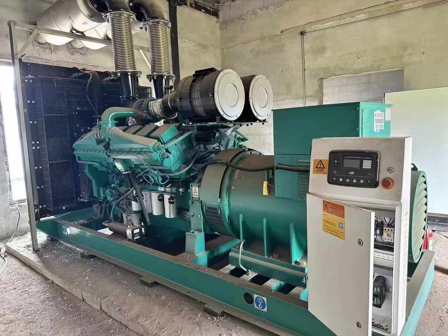 石景山无功补偿装置的性能评估需要考虑哪些因素？