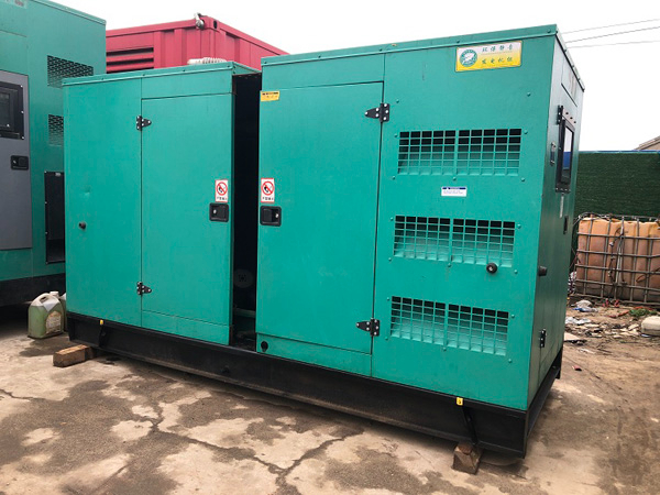 石景山怎样合理控制磷酸铁锂蓄电池的充放电倍率以延长其使用寿命？